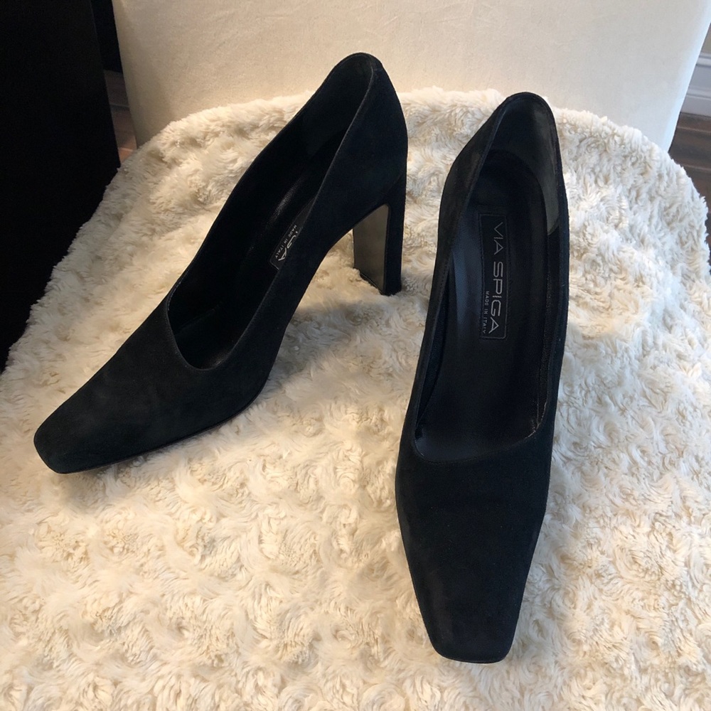Via Spiga black suede narrow pumps